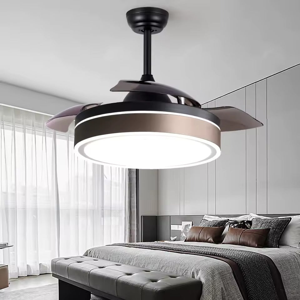 Fannade™ – Ventilador de Techo con Luz LED